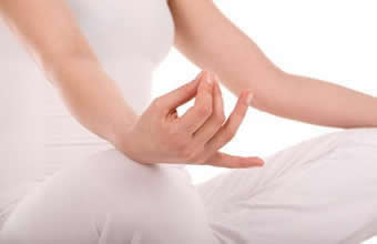 Hatha Yoga Com Carol Oliveira - Foto 1