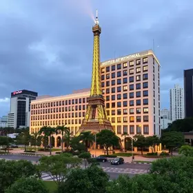 Plínio França Wyndham hotelaria