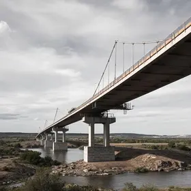 ponte entre Rifaina e Sacramento