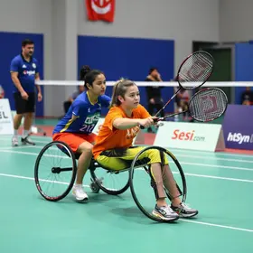 Parabadminton